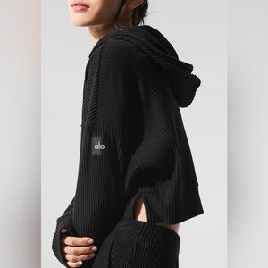Alo muse hoodie black